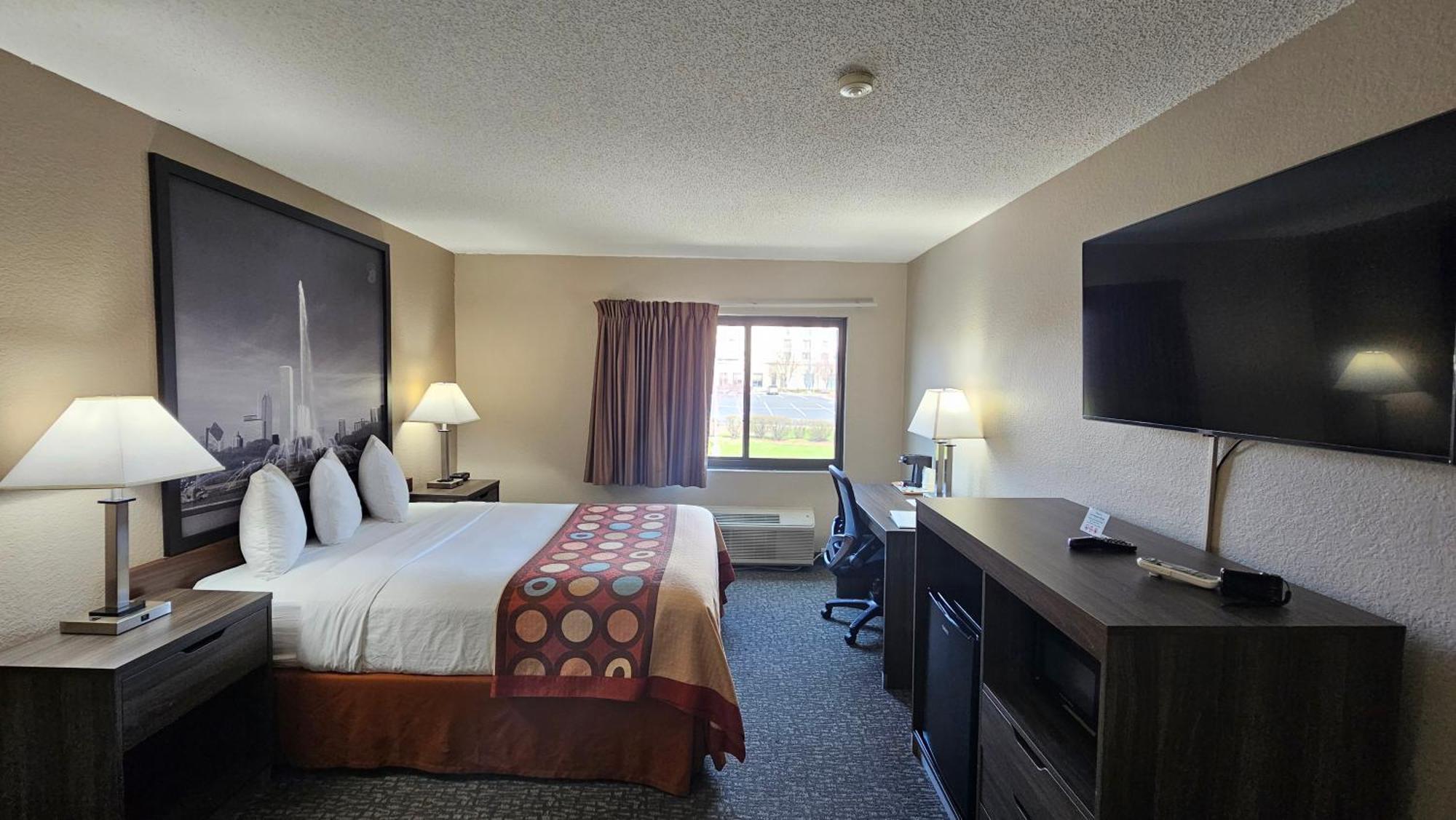 Super 8 By Wyndham Elgin Otel Dış mekan fotoğraf